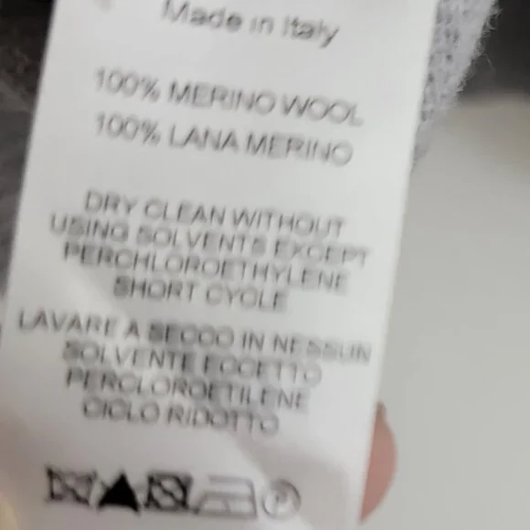 Gwyn Goop G. Label V Neck Merino Wool Sweater Grey Small